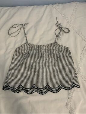 Divided Black and White Striped Scallop-Hem Tie-Shoulder Cami